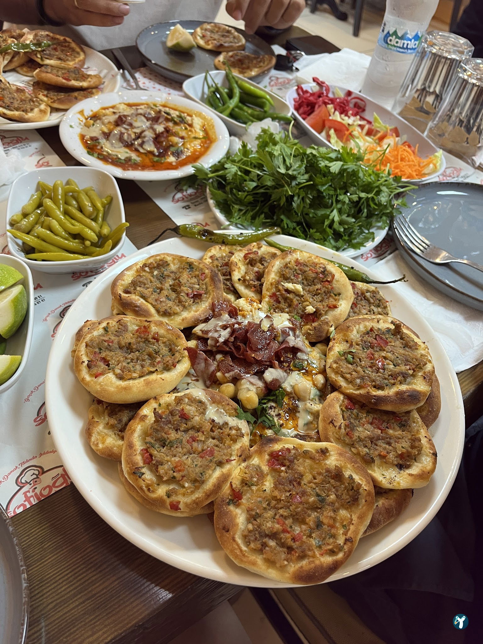 Sofi̇oğlu Findik Lahmacun & Humus Mersi̇n/Pozcu