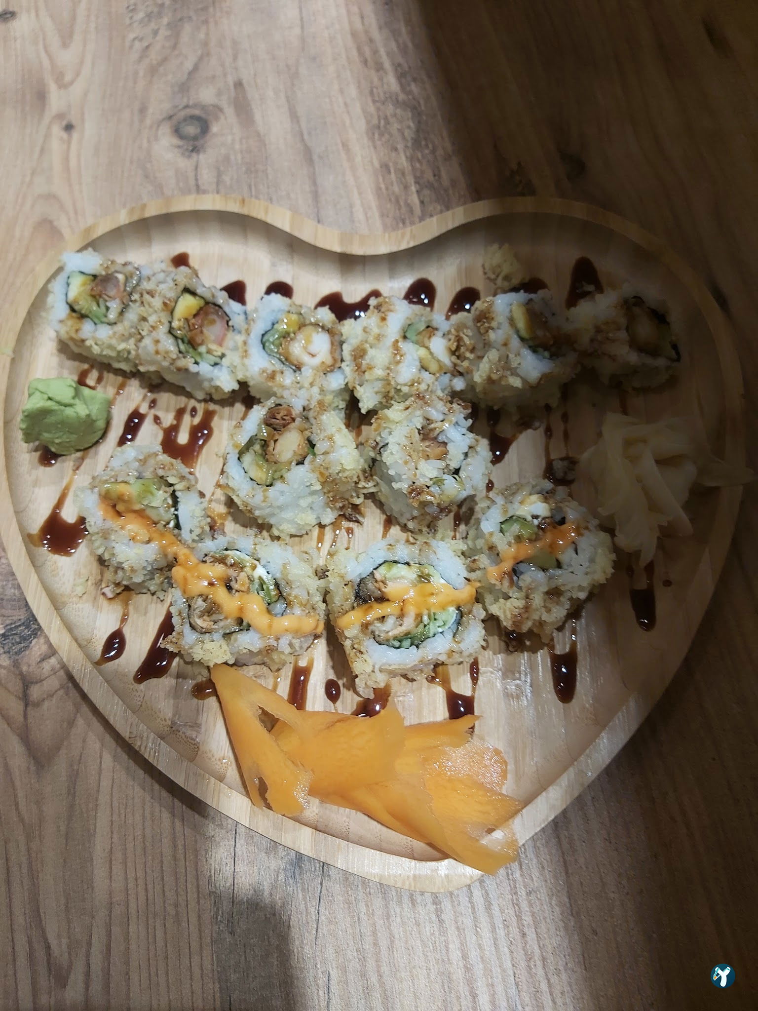 Ni̇wa Chinese & Sushi