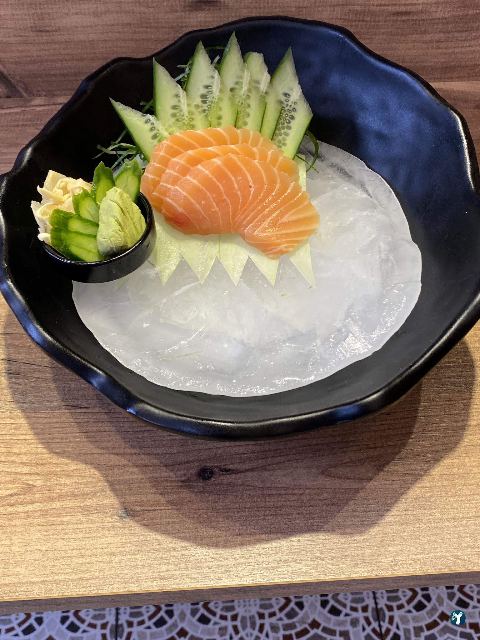 Ni̇wa Chinese & Sushi