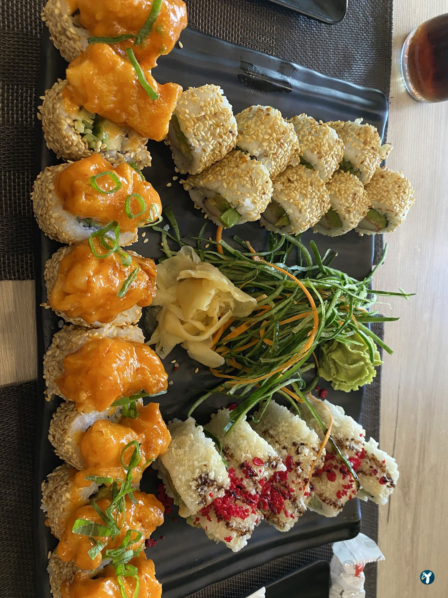 Ni̇wa Chinese & Sushi