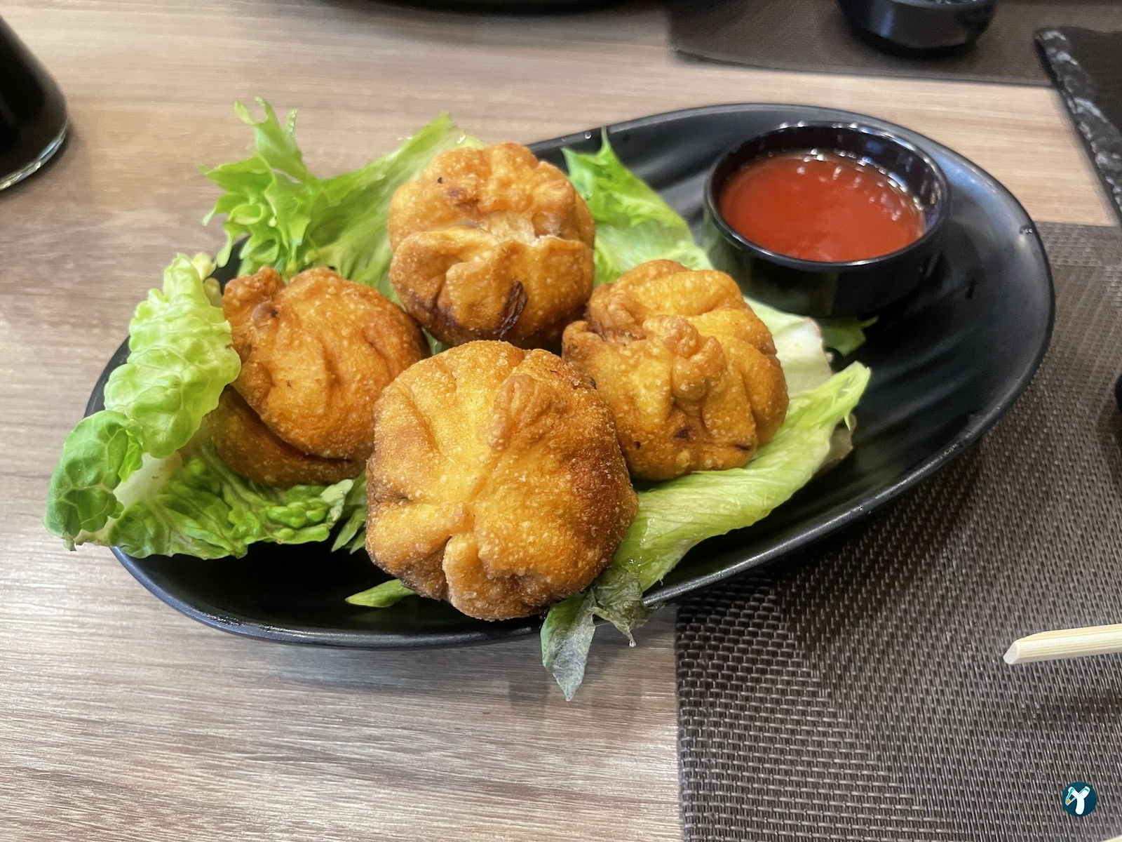 Ni̇wa Chinese & Sushi
