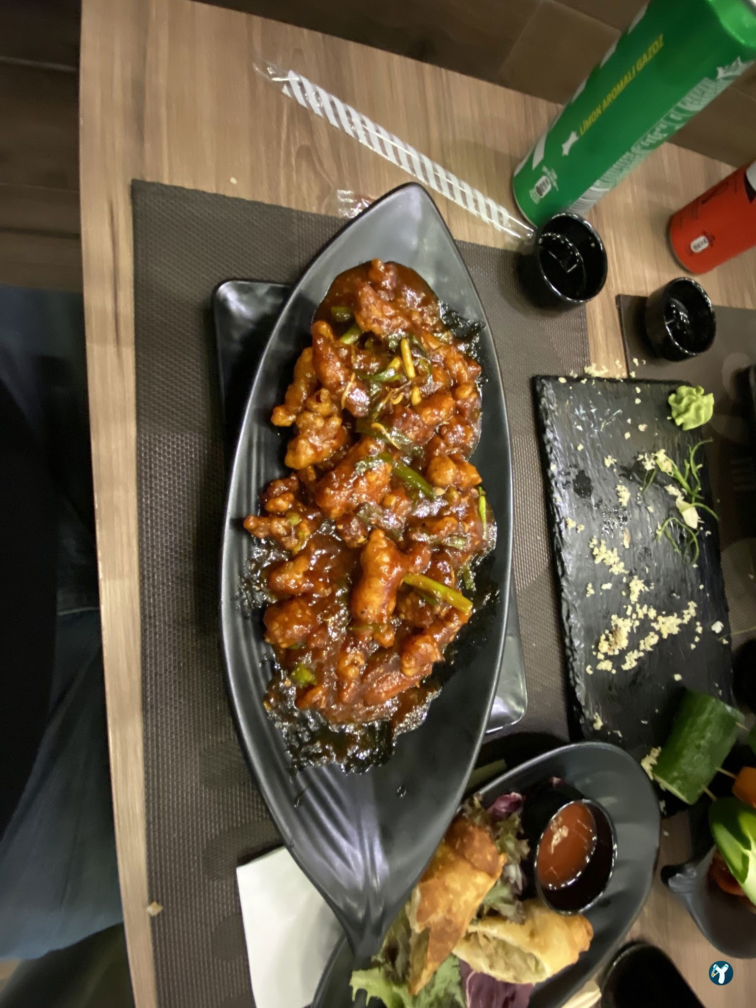 Ni̇wa Chinese & Sushi