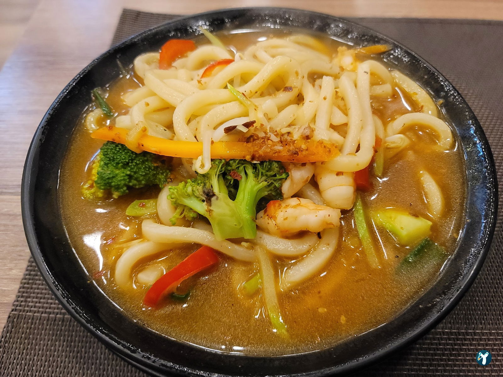 Ni̇wa Chinese & Sushi