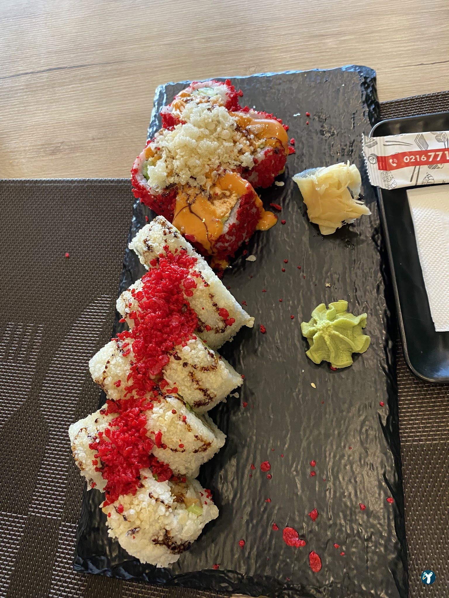 Ni̇wa Chinese & Sushi