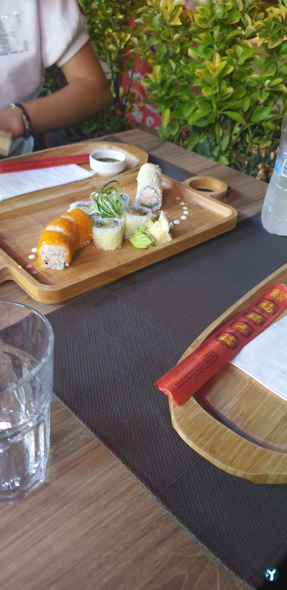 Ni̇wa Chinese & Sushi