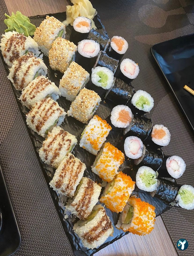 Ni̇wa Chinese & Sushi
