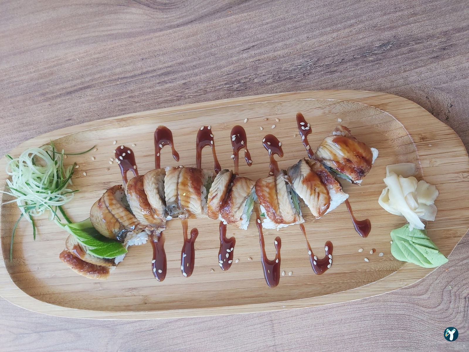 Ni̇wa Chinese & Sushi