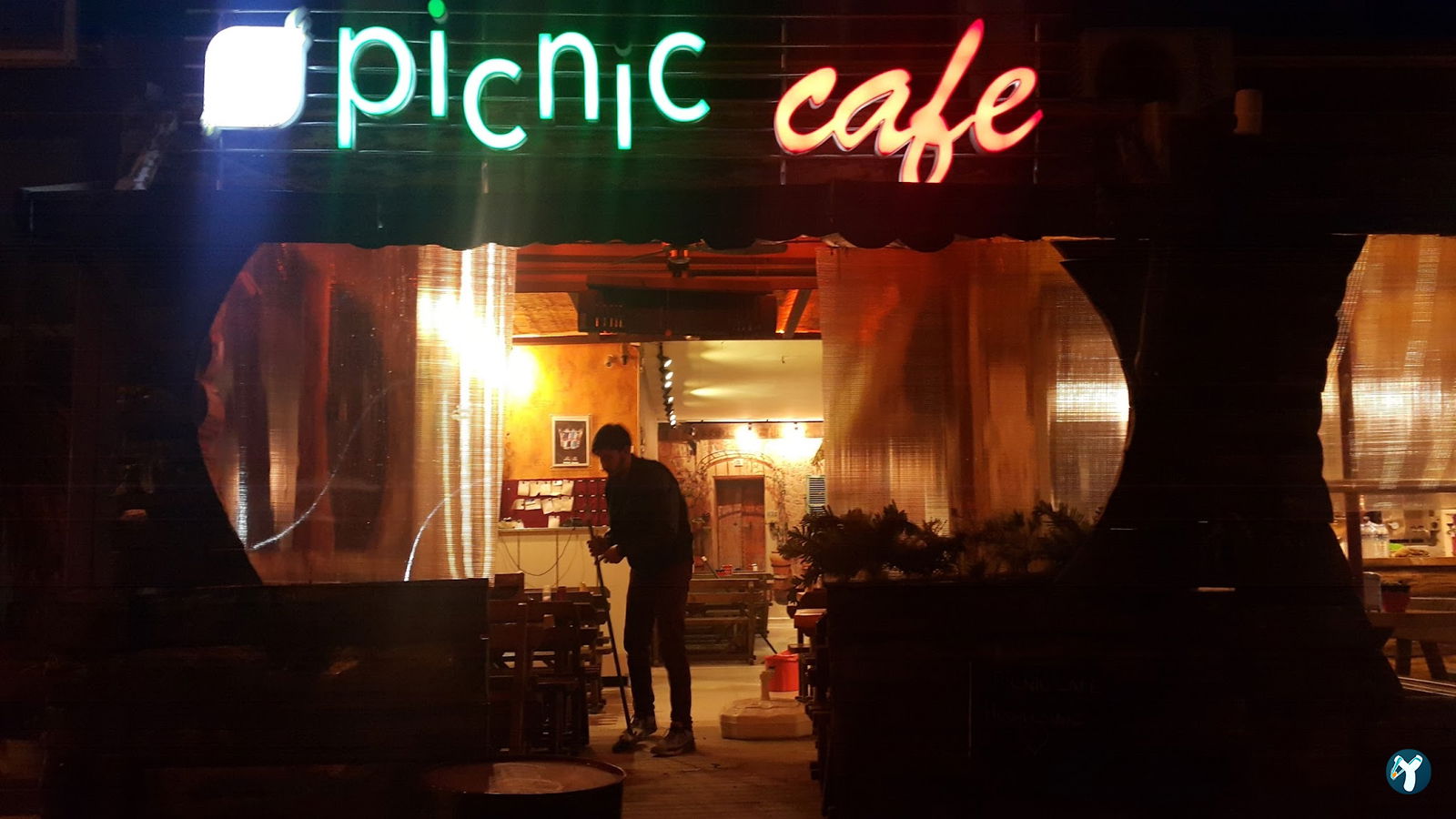 Piknik Cafe