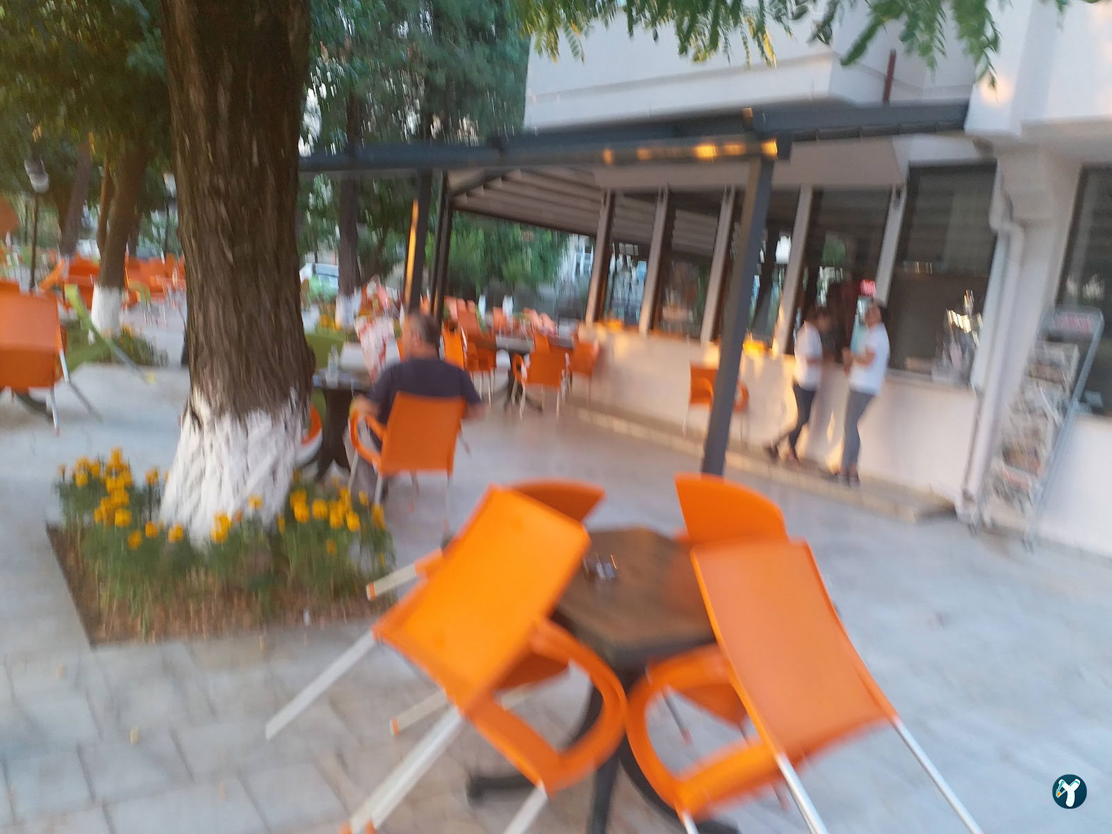 Öğretmenevi Çay Behçesi