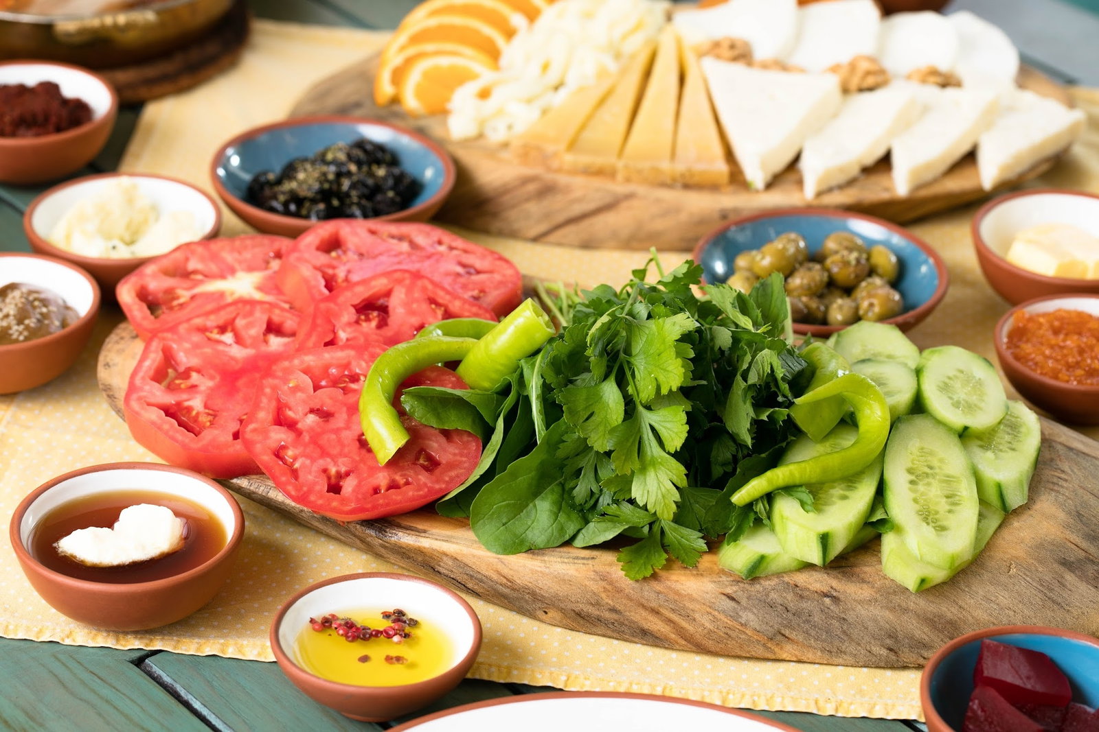 Sarı Demlik Kahvaltı