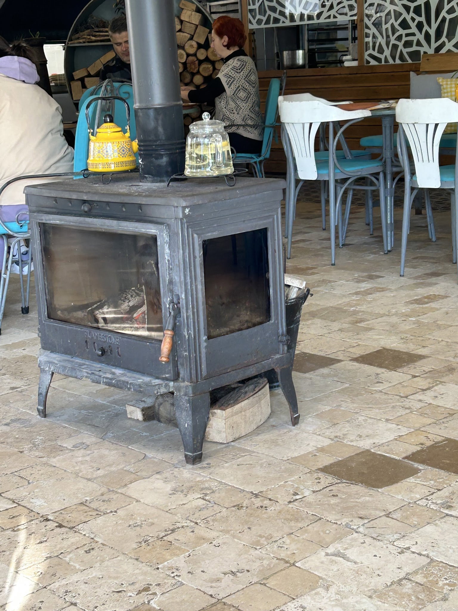 Sarı Demlik Kahvaltı