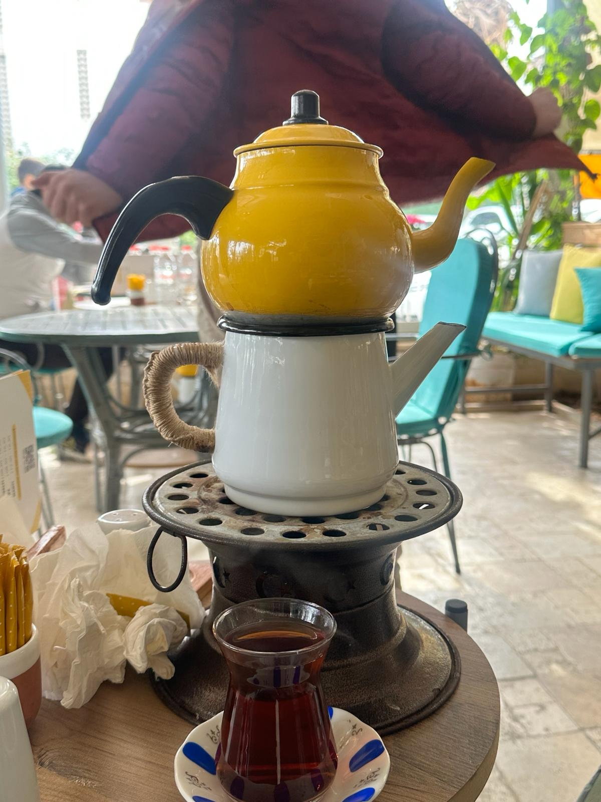 Sarı Demlik Kahvaltı