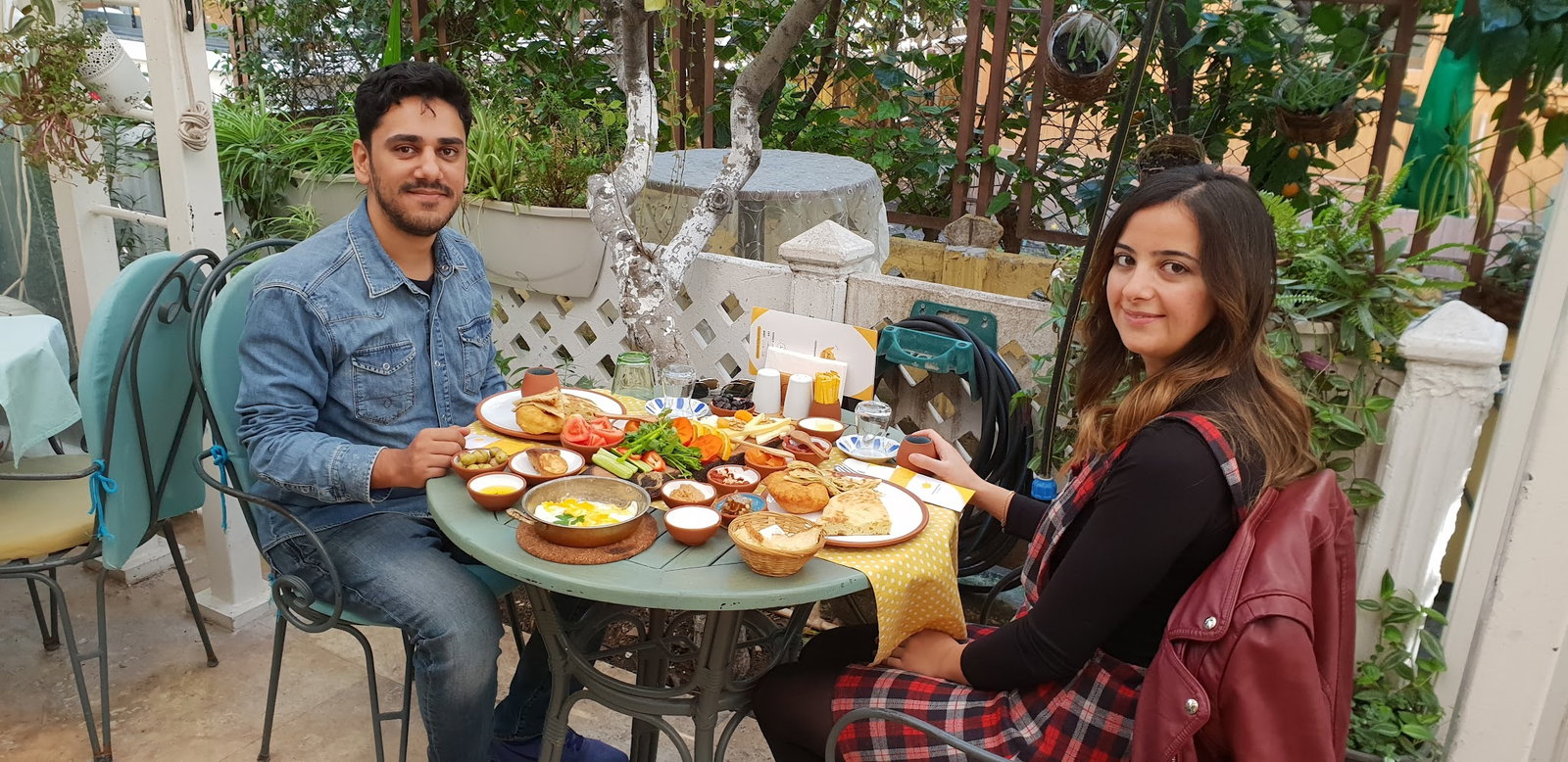 Sarı Demlik Kahvaltı