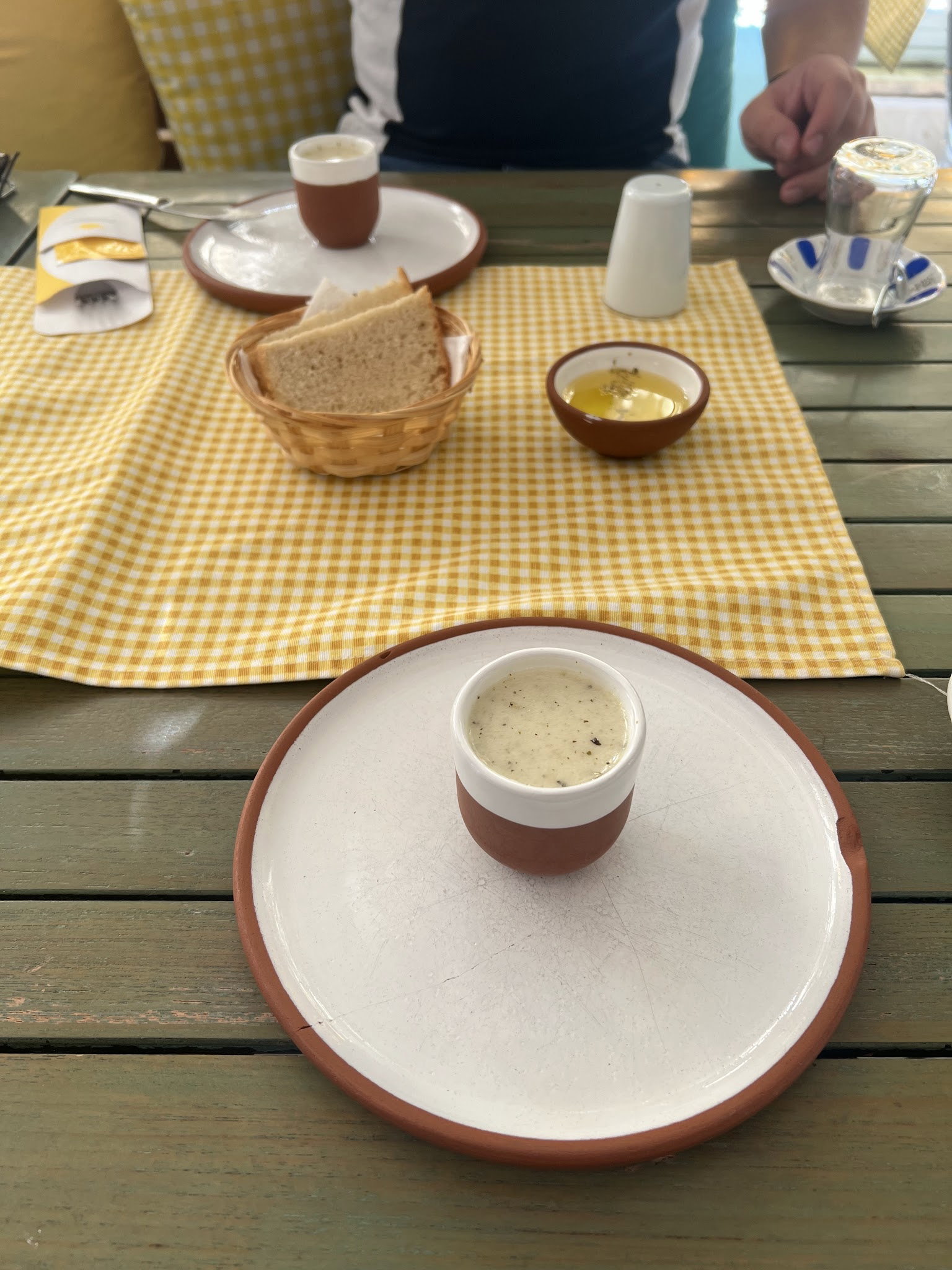 Sarı Demlik Kahvaltı