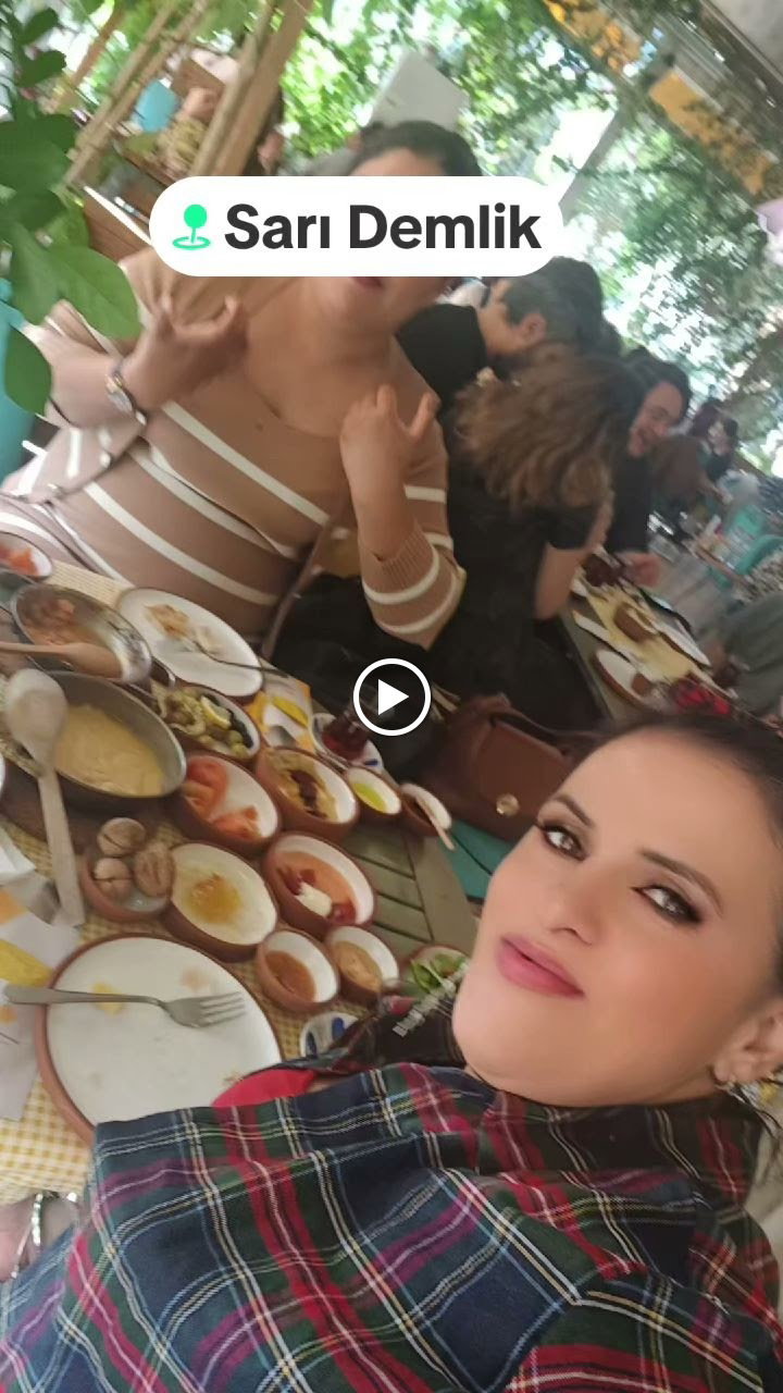 Sarı Demlik Kahvaltı