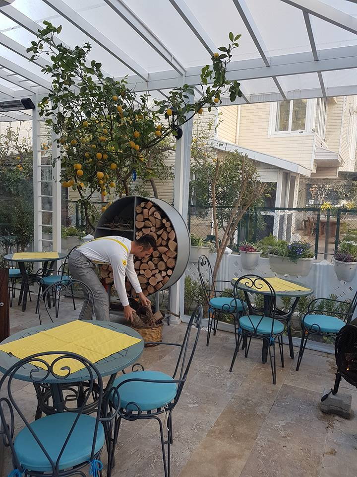 Sarı Demlik Kahvaltı