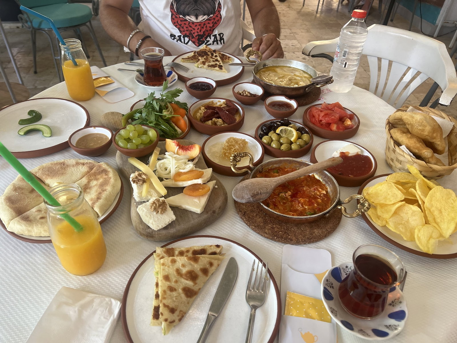 Sarı Demlik Kahvaltı