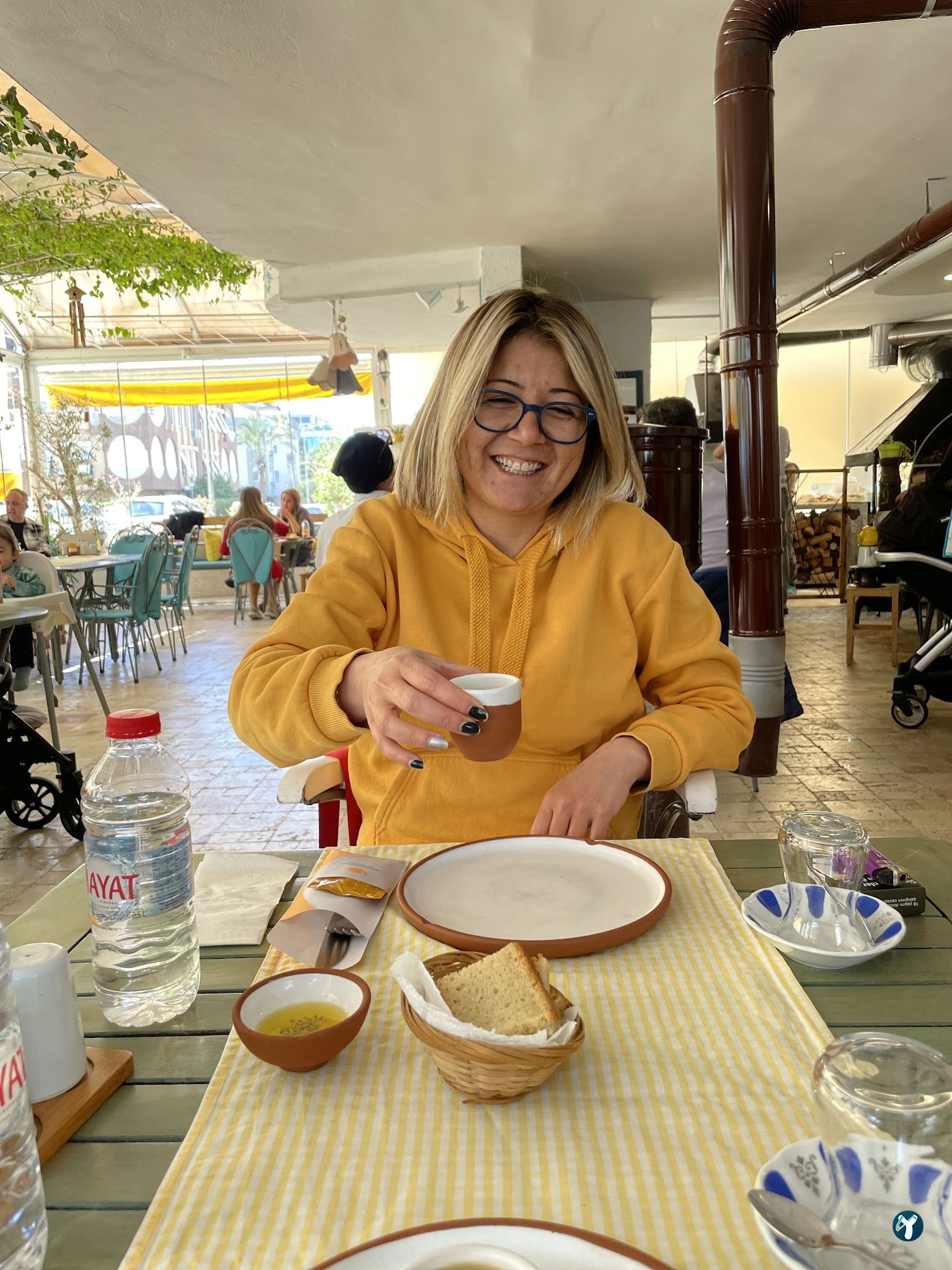 Sarı Demlik Kahvaltı
