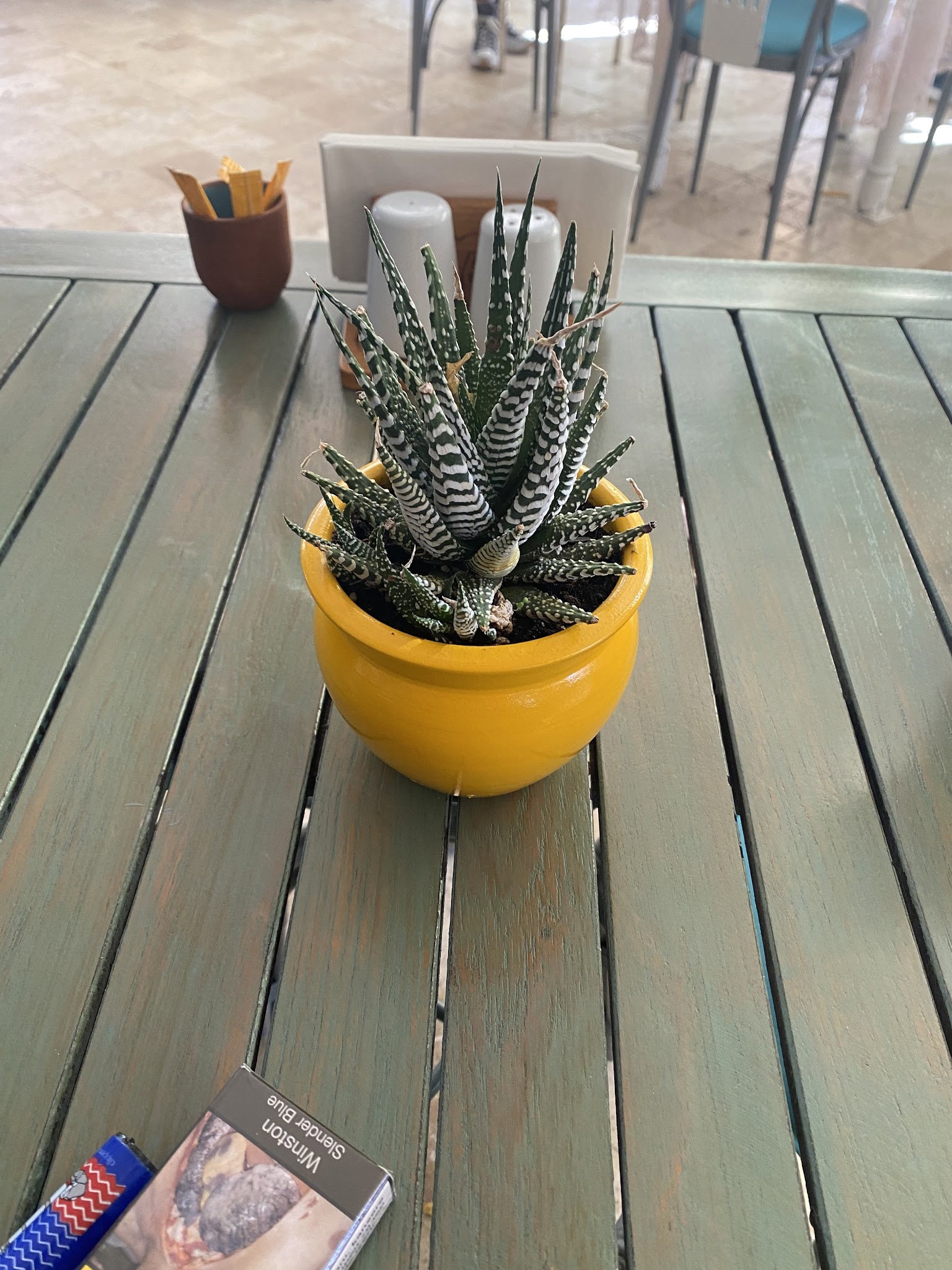 Sarı Demlik Kahvaltı