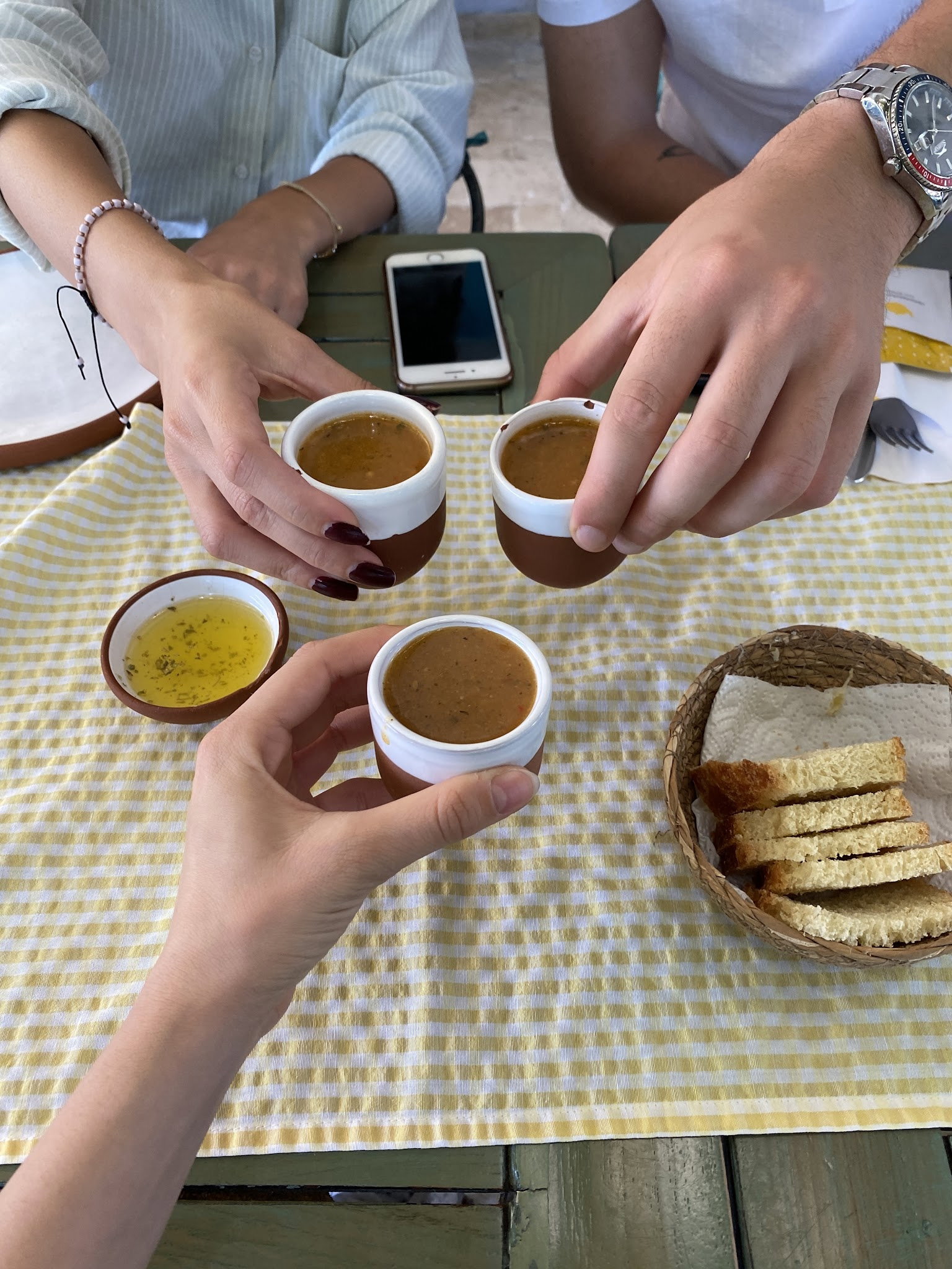 Sarı Demlik Kahvaltı