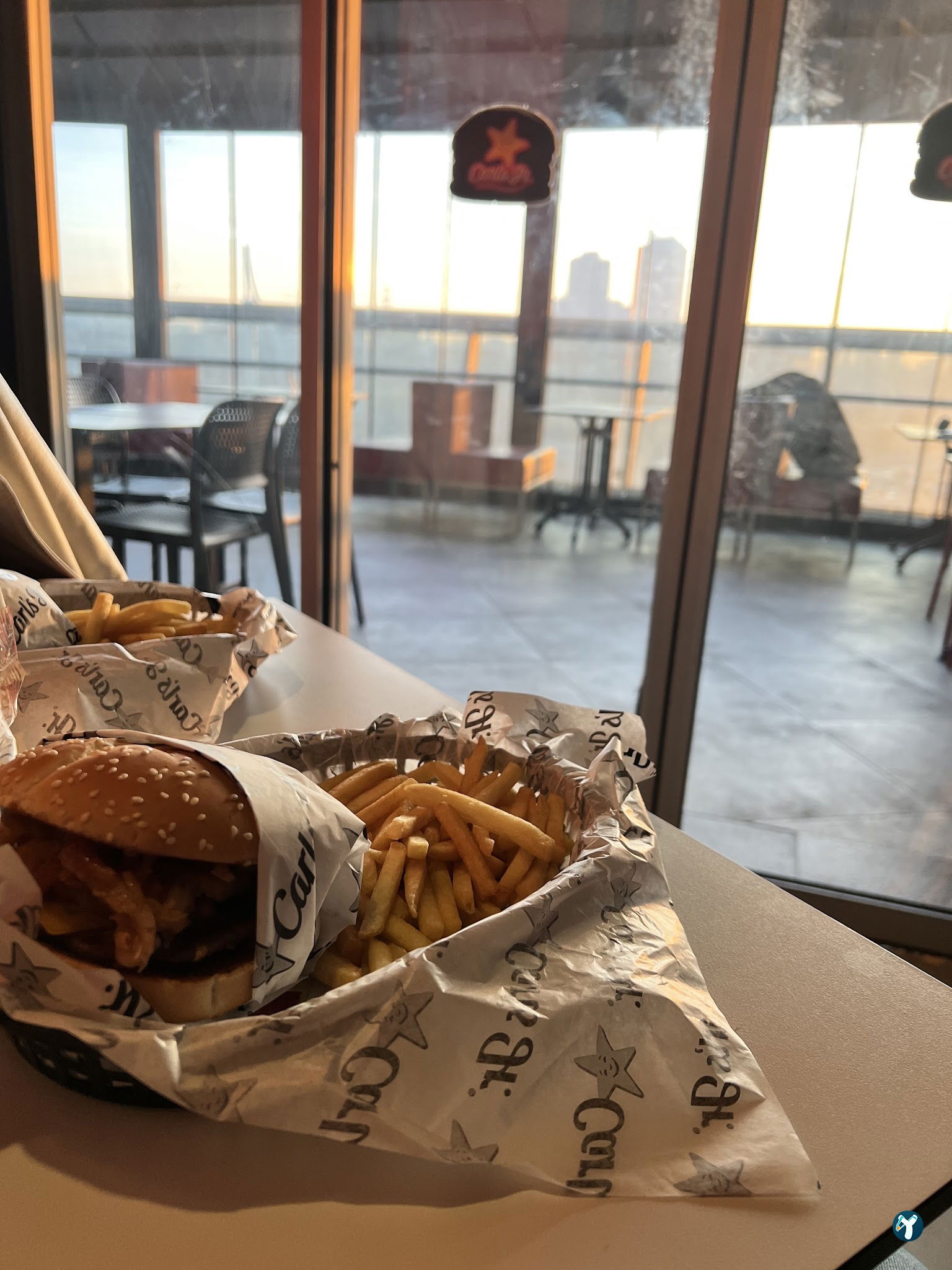 Carl'S Jr.