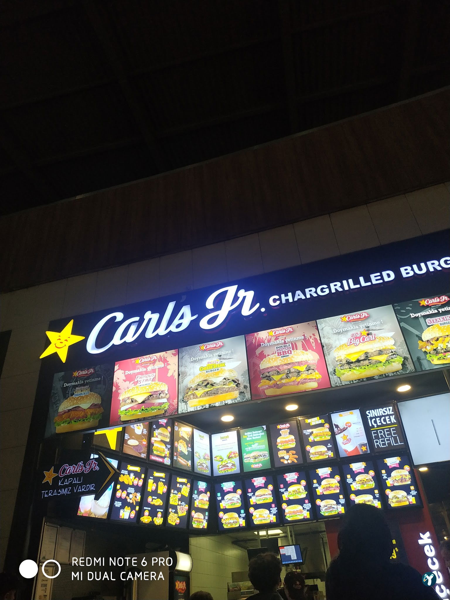 Carl'S Jr.