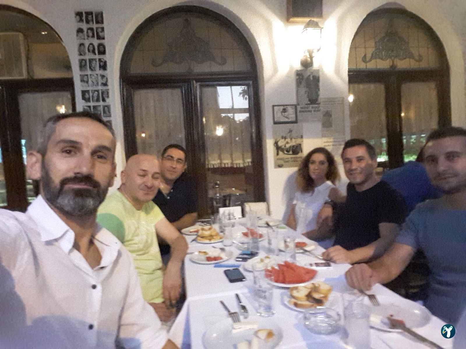 Meyhane Aşi̇na