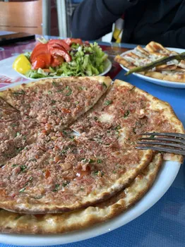 Özenen Pide & Kebap Salonu resimleri