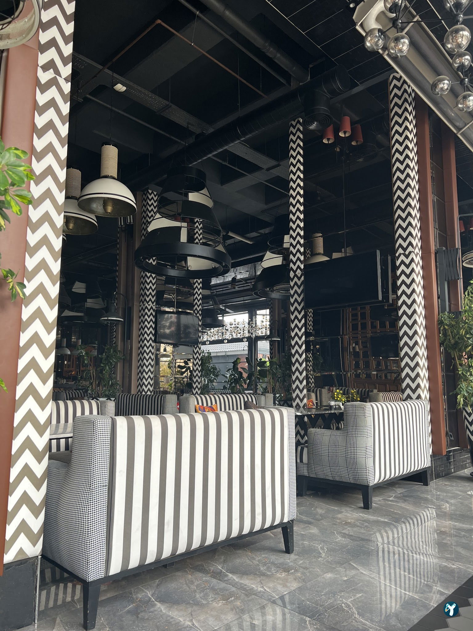 Balkon Cafe Restaurant