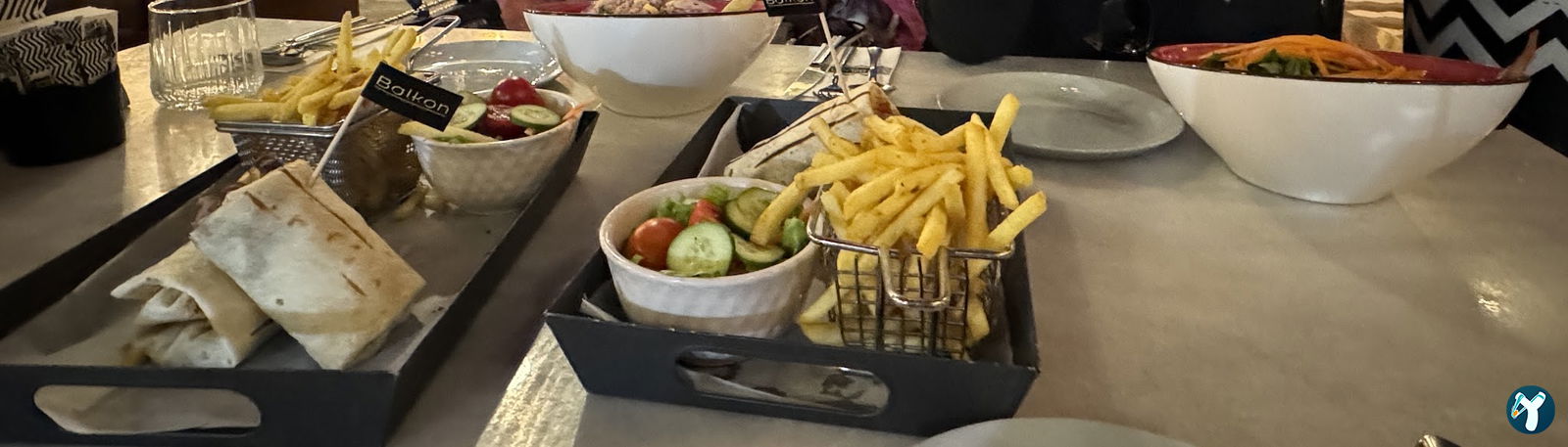Balkon Cafe Restaurant