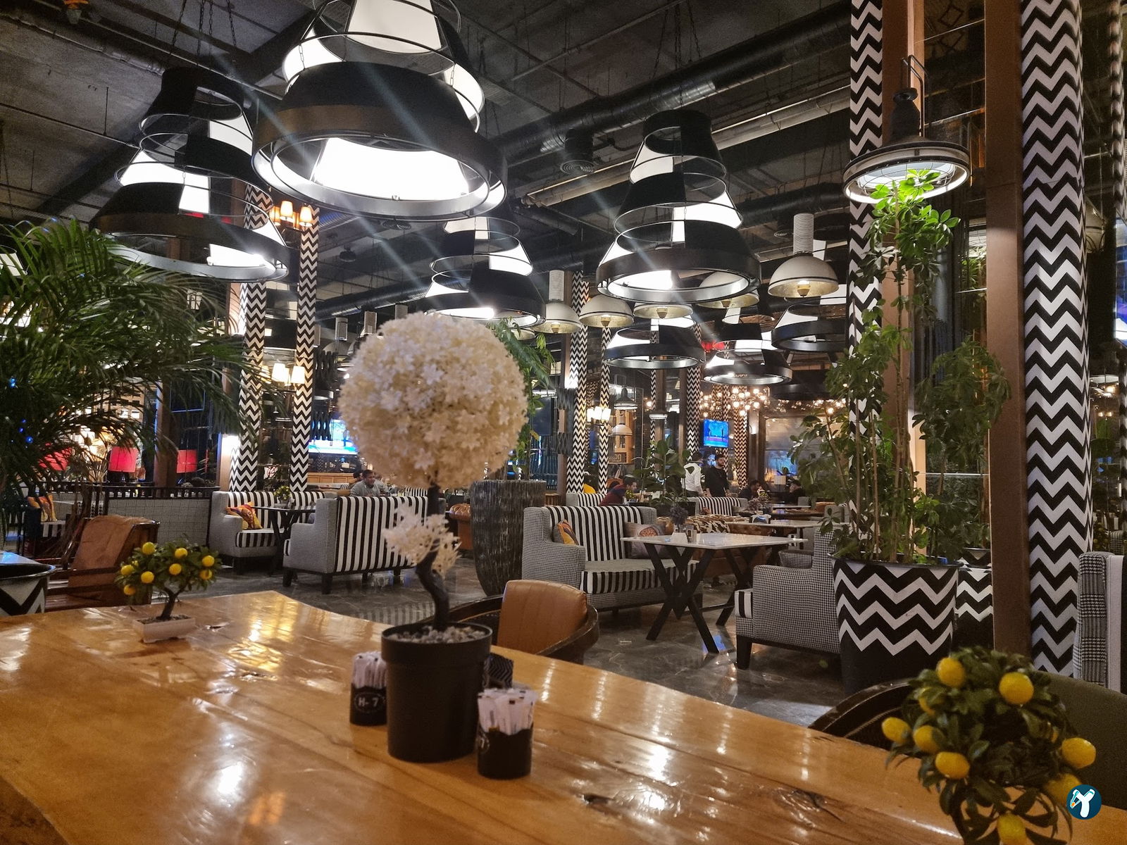 Balkon Cafe Restaurant
