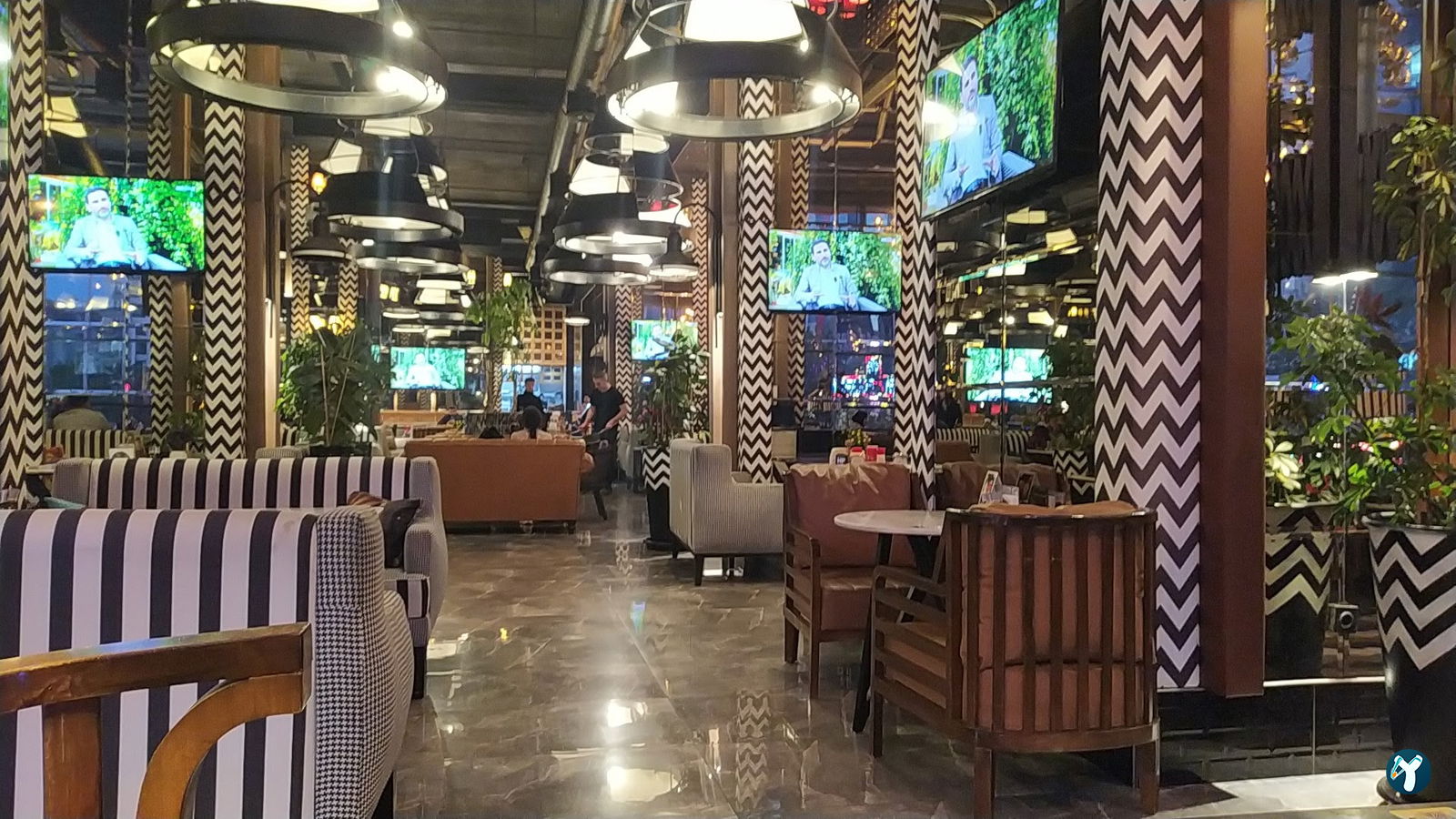 Balkon Cafe Restaurant