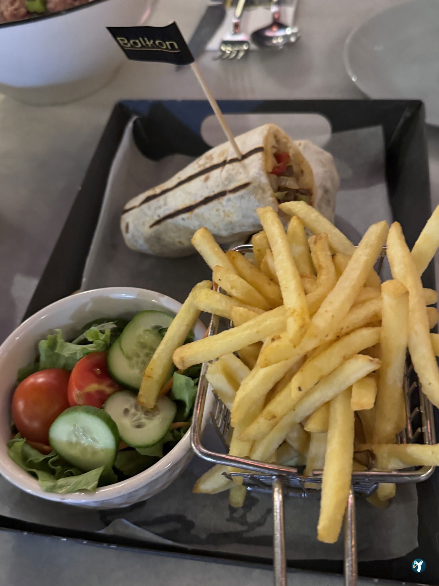 Balkon Cafe Restaurant