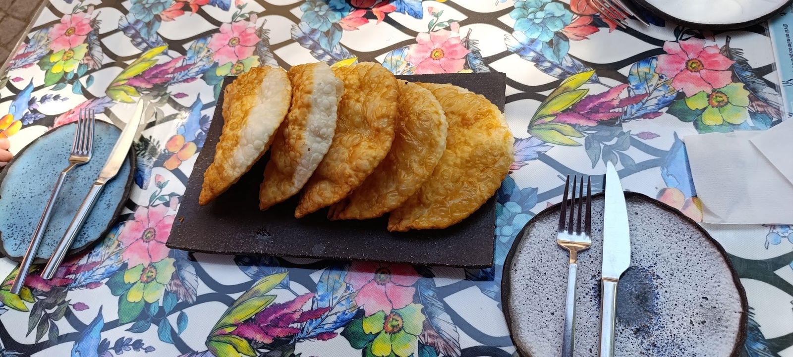 Papağan Çiğbörek