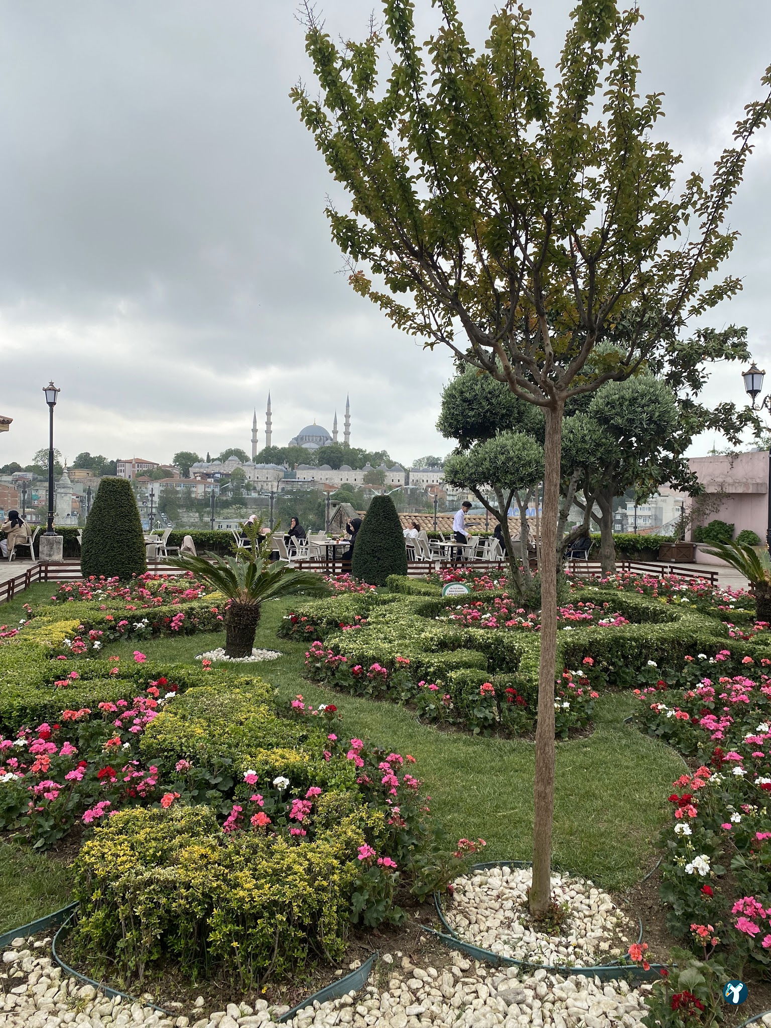 Fatih Belediyesi Çay Bahçesi