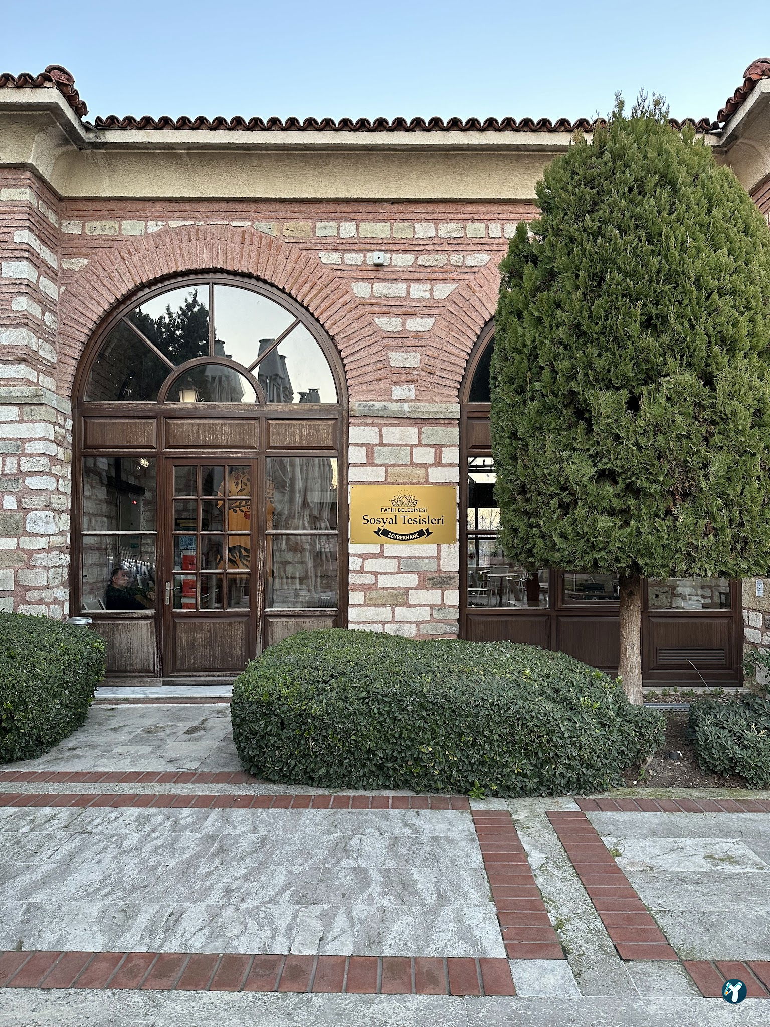 Fatih Belediyesi Çay Bahçesi