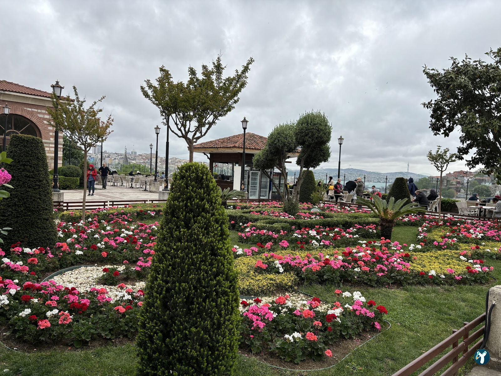 Fatih Belediyesi Çay Bahçesi