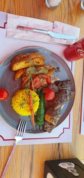 777 Burger Cafe Restaurant resimleri