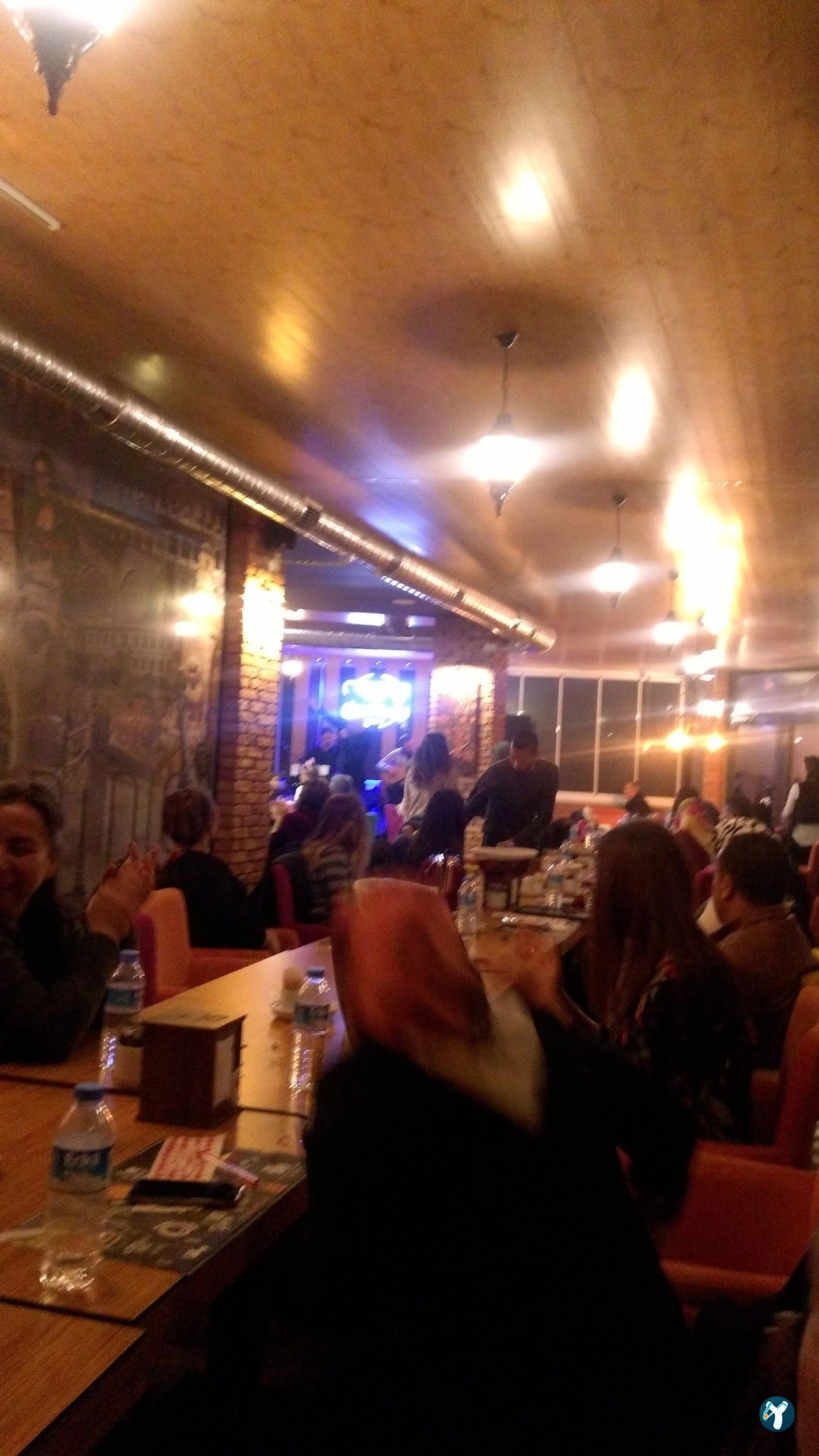 Emmi Cafe