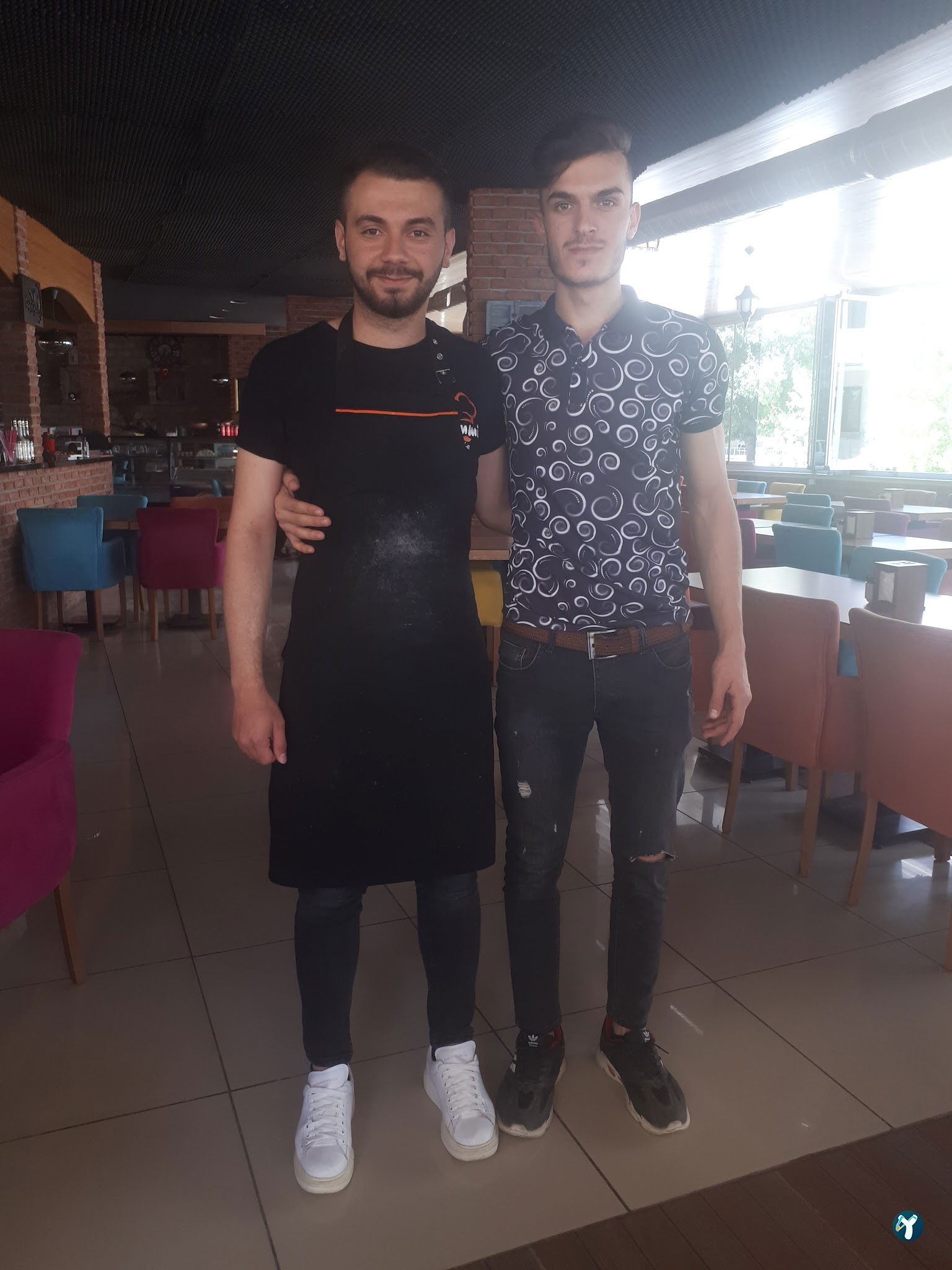 Emmi Cafe