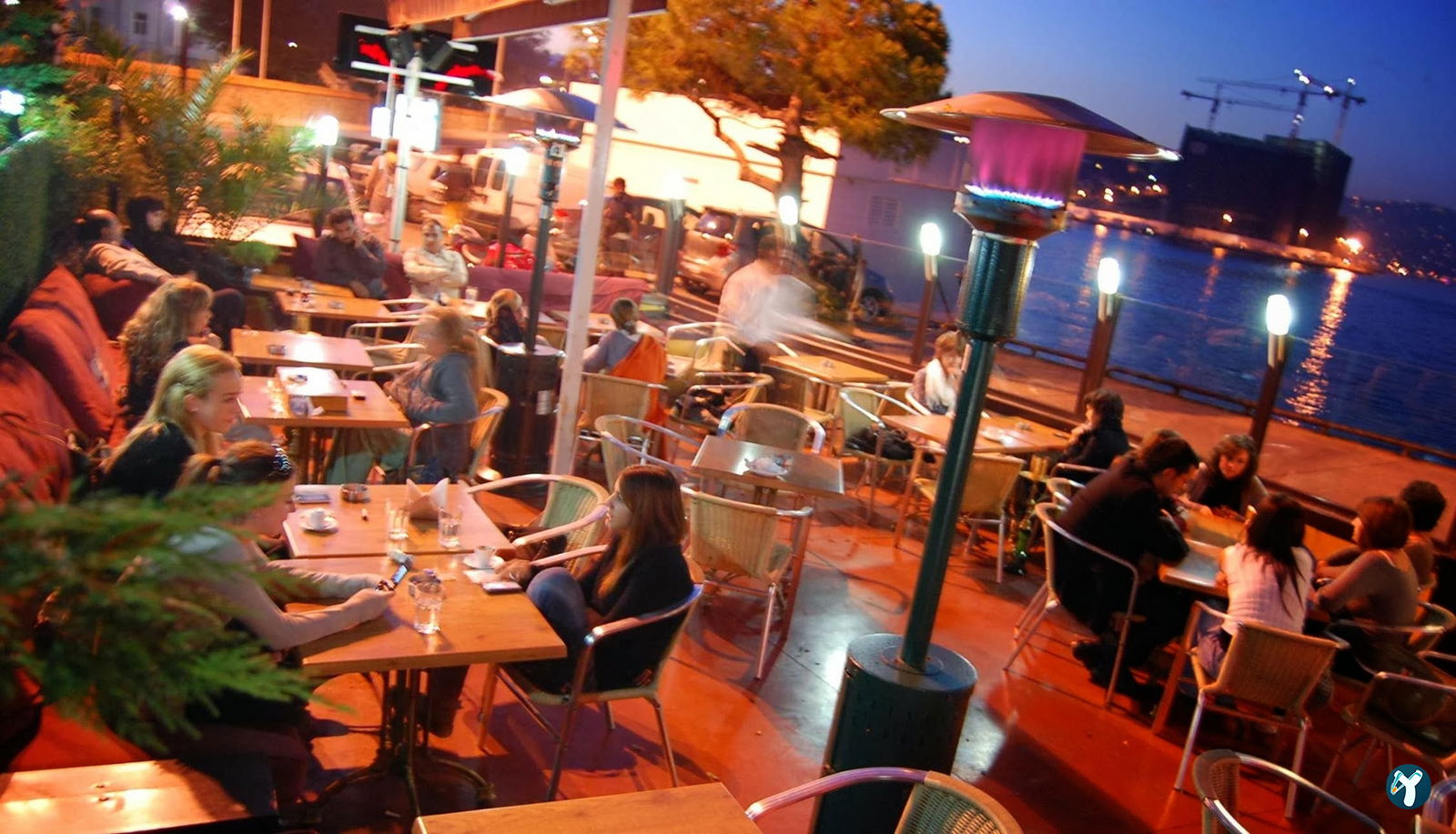 Hayrola Cafe