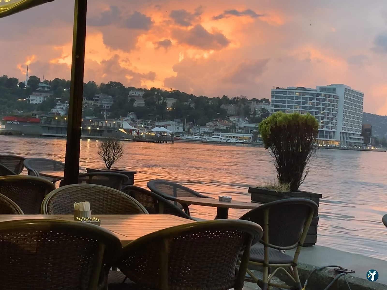 Hayrola Cafe