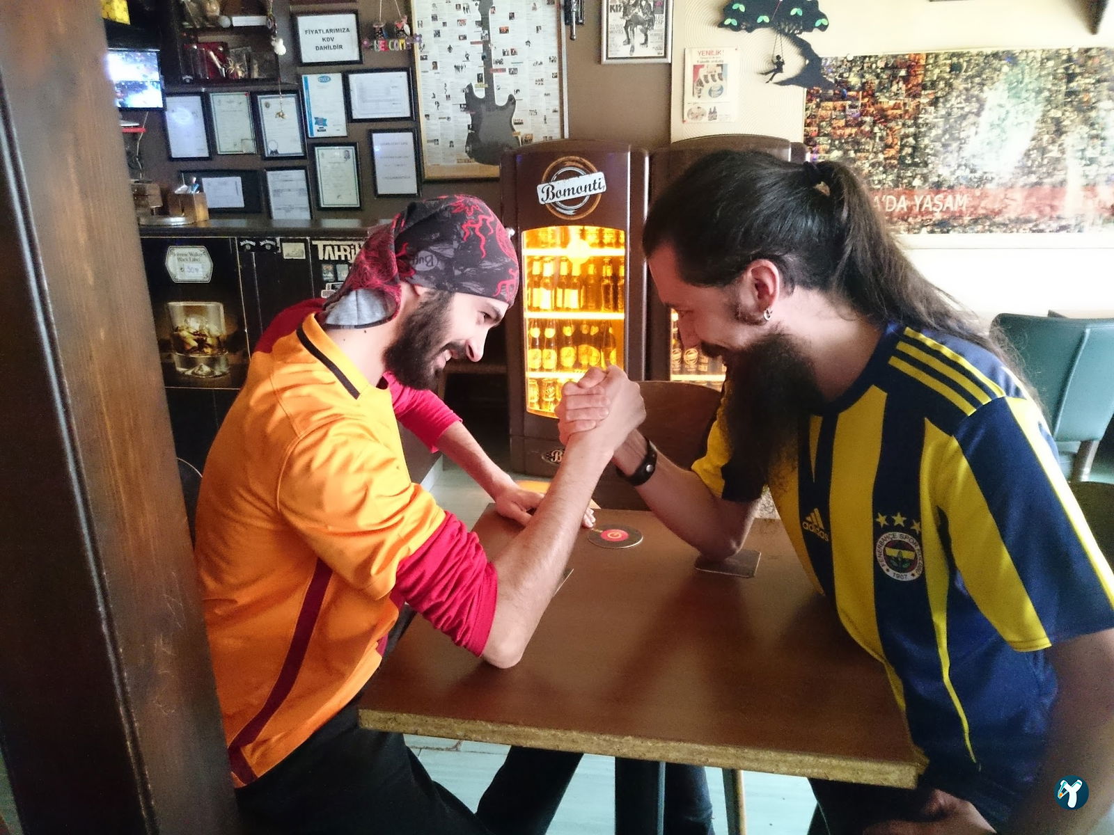 On A On Rock Cafe