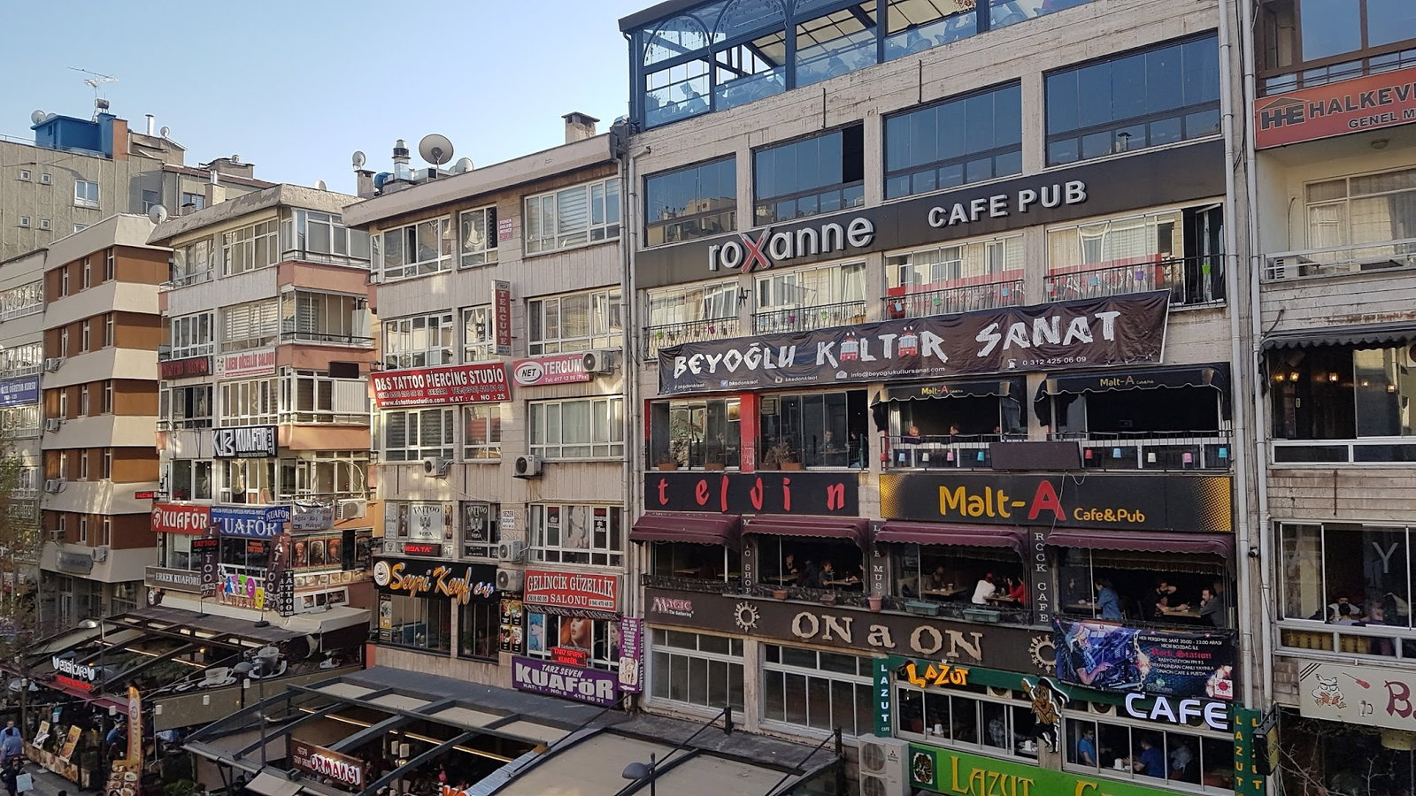 On A On Rock Cafe
