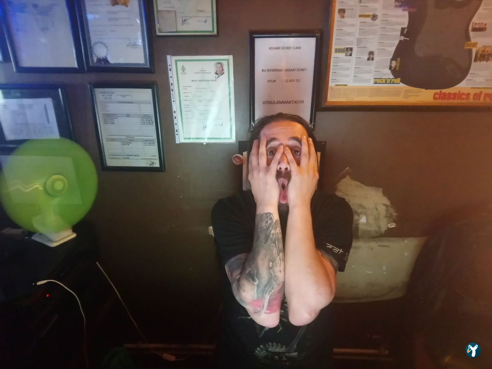 On A On Rock Cafe