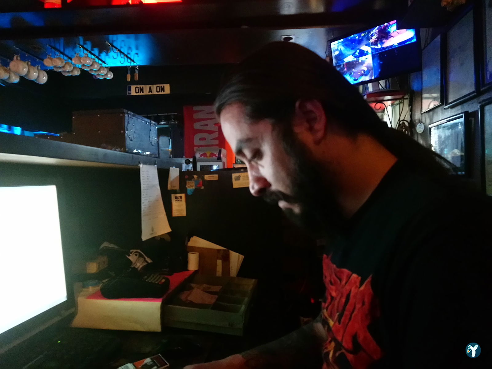 On A On Rock Cafe