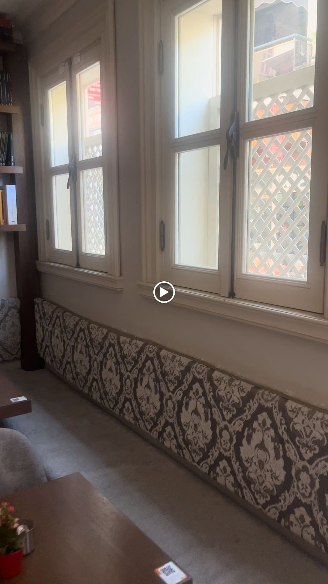 Meva Kitap & Kafe
