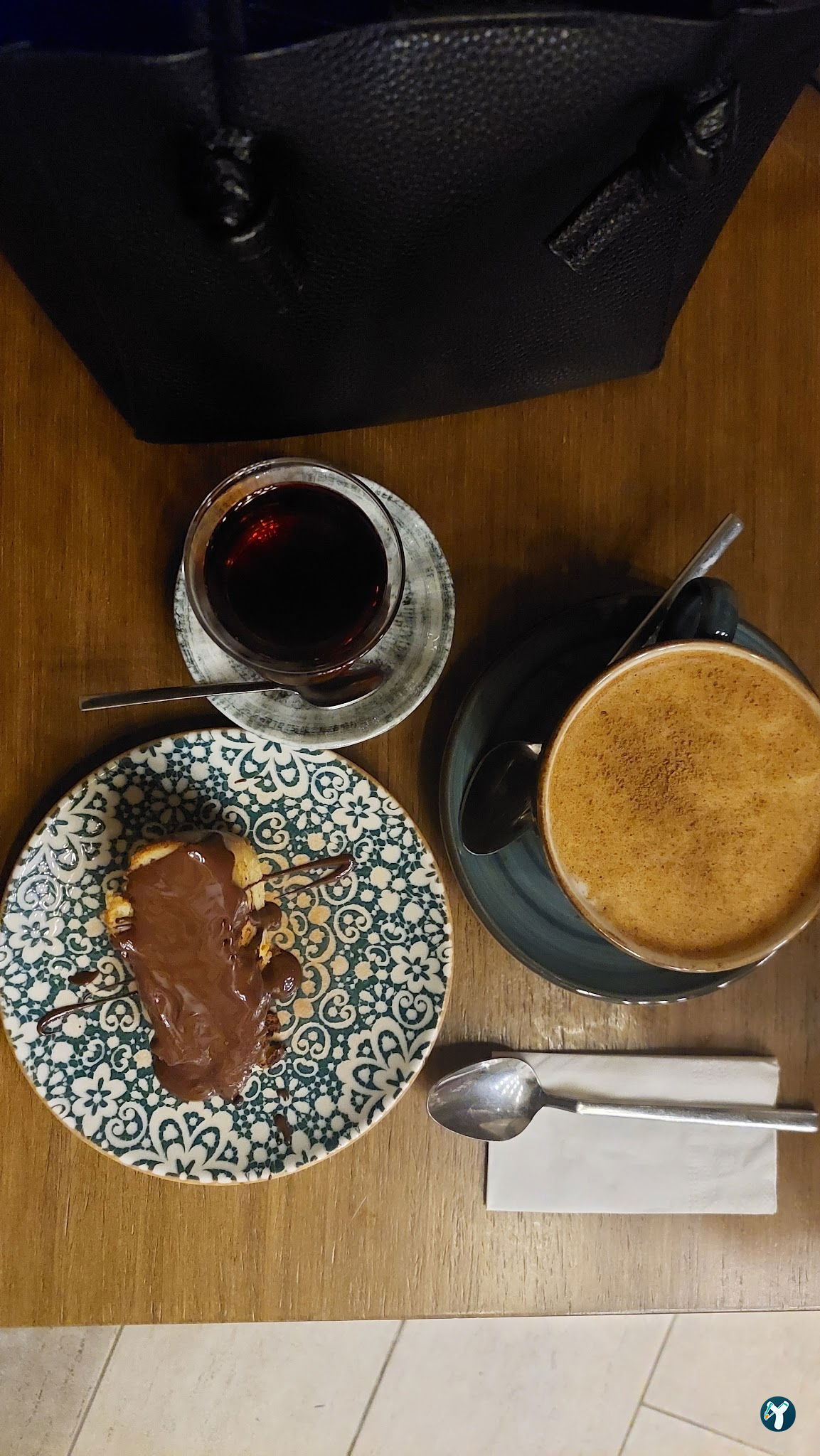 Meva Kitap & Kafe