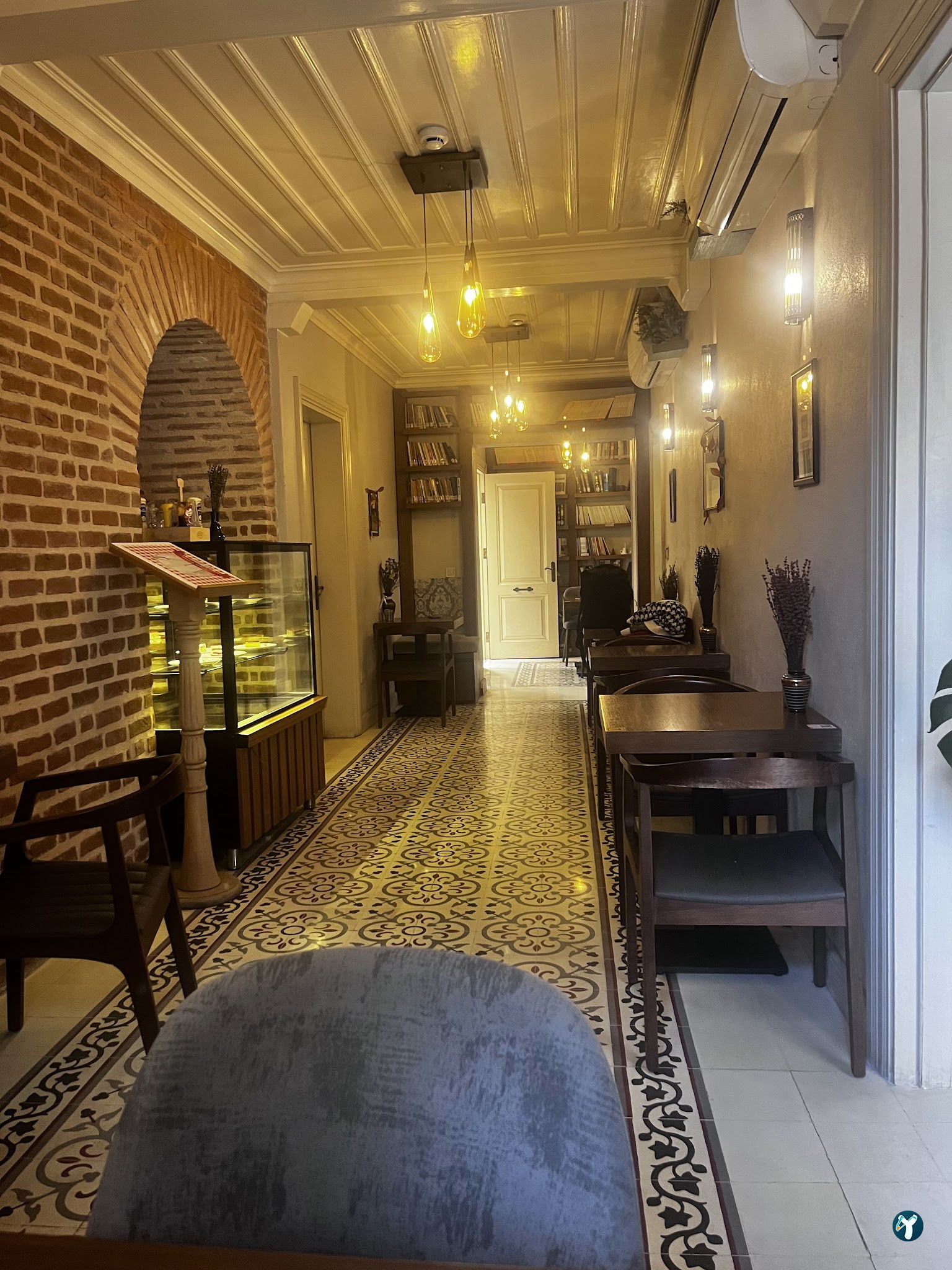 Meva Kitap & Kafe