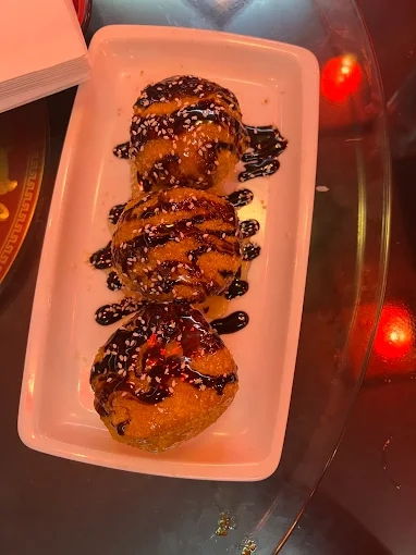 Red Dragon Çin Restoranı